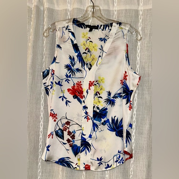 Banana Republic “Paradiso Tropical” print, sleeveless blouse. 2019. Sz. Small - Picture 3 of 8